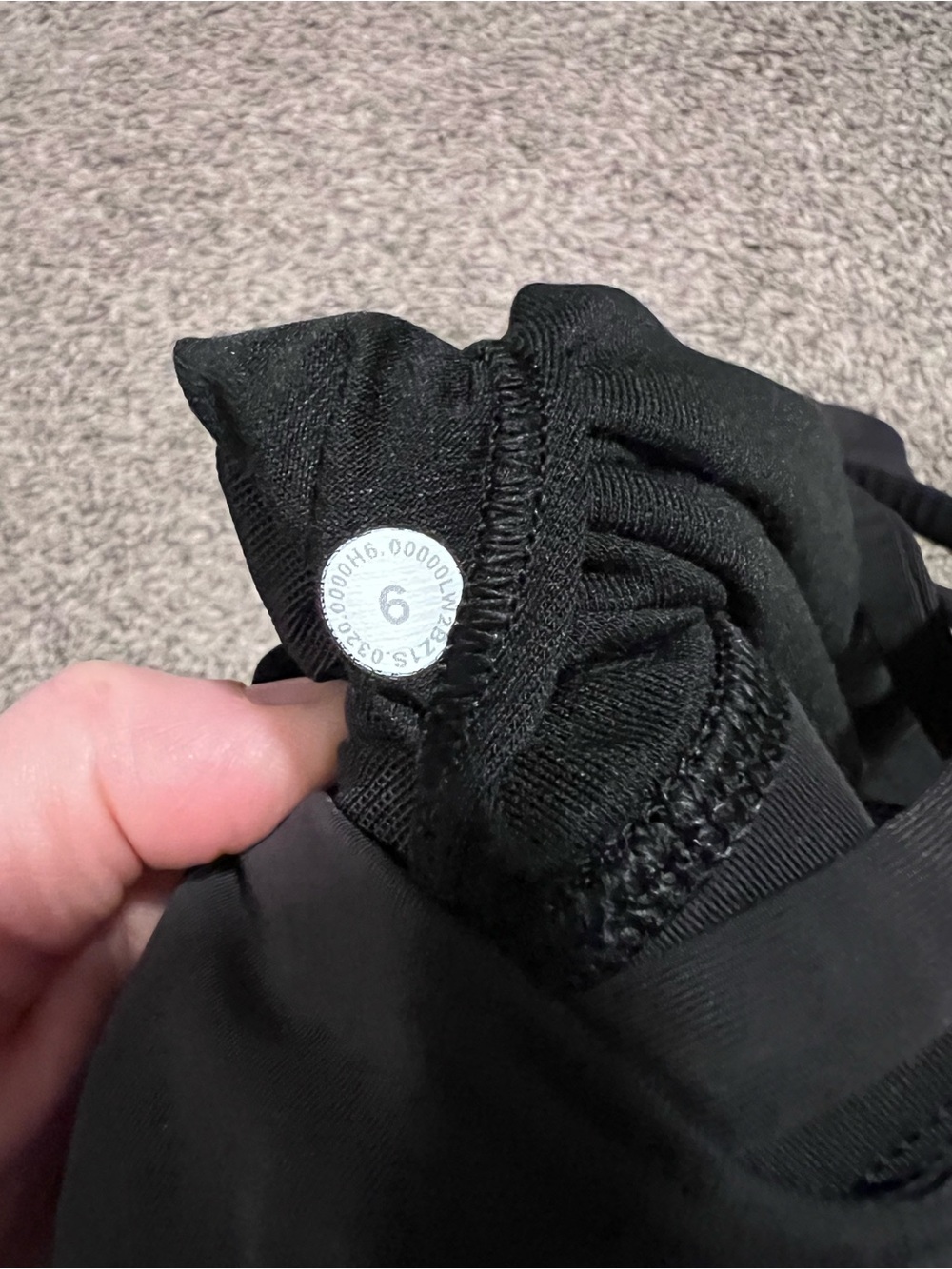 lululemon Energy Black High-Neck Sports Bra - Picture 5 of 5